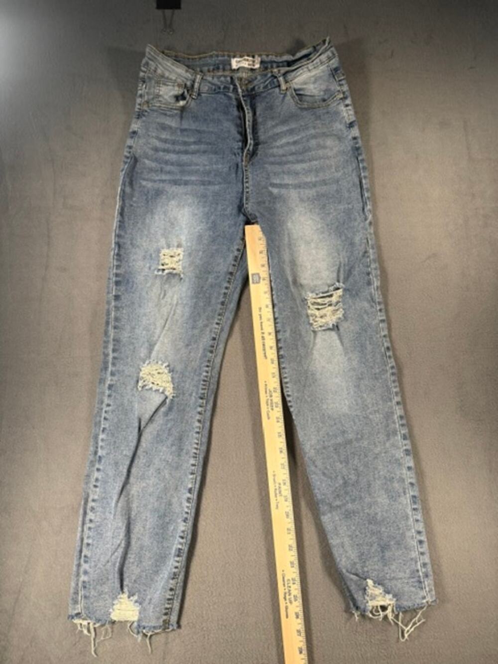 CELEBRITY DENIM JEANS ( SIZE 14 )